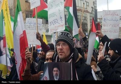  تجمع مهاجرین ملل اسلامی در محکومیت شهادت رهبر انقلاب در مشهد - تسنیم