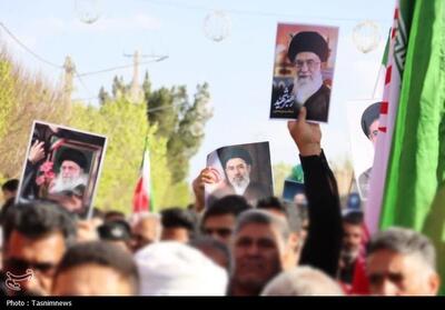  بیعت بسیجیان شیعه و سنی زاهدان با آیت‌الله سیدمجتبی خامنه‌ای  فیلم - تسنیم
