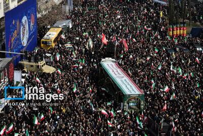  تصاویر تشییع پیکر ۳۵ شهید در تهران