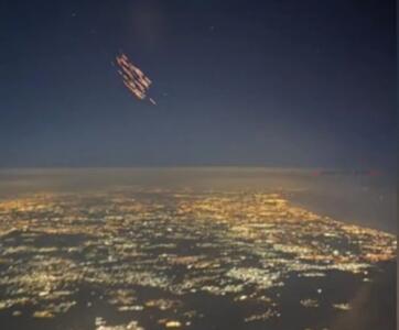  جنگ - روز 13: حملات جدید به اسرائیل و پایگاه های آمریکا در منطقه / قطعنامه شورای امنیت علیه ایران؛ چین و روسیه وتو نکردند /انفجار در فرودگاه اربیل / صدای انفجار در تهران و کرج/ اصابت پهپاد به برجی در دبی / تعطیلی سفارت سوئیس در تهران /ایران درخواست آتش‌بس آمریکا را رد کرد /حمله به دو نفتکش در خلیج فارس/ حمله‌ ایران به مخازن سوخت بحرین /اصابت موشک به پایگاه آمریکا در کویت/ نفت دوباره ۱۰۰ دلاری شد