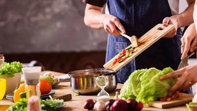  چه غذاهایی در جنگ ماندگاری بیشتر دارند؟