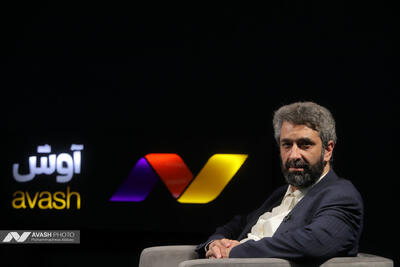  طباطبایی: جاهلانی که طمع خاک ایران را دارند، بارها تصویر پزشکیان را ببینند