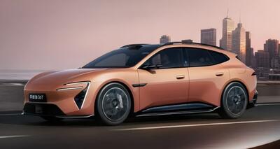  آواتر 06T با موتور سه‌گانه و ۹۵۵ اسب بخار رونمایی شد