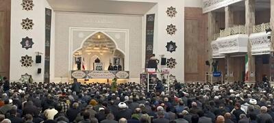  مردم مقتدرند و رهبری عزیز مانند کوه ایستاده است