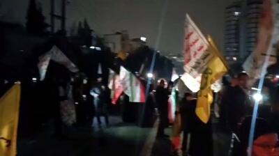 تجمع دانشجویان در برابر سفارت امارات | فیلم