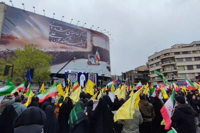  طنین «الله‌اکبر» در آسمان بارانی تهران؛ آغاز راهپیمایی روز جهانی قدس در سراسر کشور