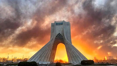  آسیب برج آزادی در پی موج انفجارهای حملات اخیر
