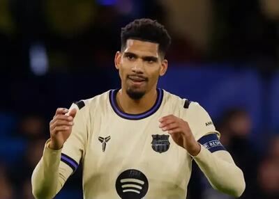  علاقه باشگاه لیورپول به جذب مدافع بارسلونا