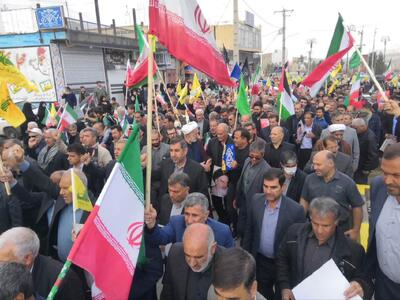  از کف میدان خاک میهن را حفظ می‌کنیم / حماسه حضور مردم ایلام در روز قدس + فیلم