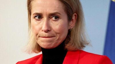  کالاس: فکر می‌کنم مهم است که همه درک کنند که ایالات متحده کاملاً آشکارا نشان می‌دهد که می‌خواهد اروپا را تجزیه کند. آنها اتحادیه اروپا را دوست ندارند