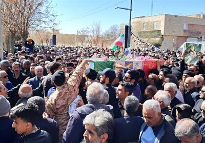  پیکرمطهرشهیدمرتضی درباری درروستای لاسجرد سرخه تشییع وبه خاک سپرده شد - تسنیم