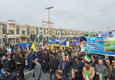  حماسه «عهدالله» در کویر؛ بیعت با ولی‌امر و خون‌خواهی از امام شهید  عکس - تسنیم