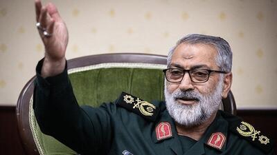  سخنگوی ارشد نیرو‌های مسلح: بزرگترین ناو جنگی آمریکا، آبراهام لینکلن از دور عملیاتی خارج و با شکست تاریخی، مجبور به فرار شد/ آمریکا دیگر قدرت جهانی نیست و باید بساط خود از منطقه غرب آسیا را جمع کند