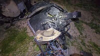  تصاویری از بقایای پهپاد آمریکایی MQ-9 که توسط پدافند هوایی ایران در بندرعباس، جنوب ایران، رهگیری و منهدم شد