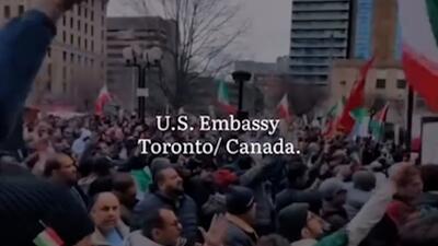  شعار مرگ بر پهلوی در خیابان‌های تورنتو
