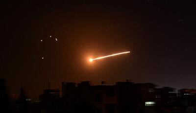  عراقچی: ایده‌هایی برای پایان دادن به جنگ وجود دارد/ آمادگی خود را برای بررسی پیشنهاداتی که تضمین کننده پایان کامل جنگ باشد، تأیید می‌کنیم/ فارس: حمله مشترک ایران و حزب‌الله/ اسرائیل هیوم: رئیس ستاد ارتش اسرائیل اول آوریل را به عنوان تاریخ احتمالی پایان جنگ تعیین کرد/ تسنیم: حمله به مناطق مسکونی محروم در شیراز/ سپاه: حمله پهپادی به عربستان ارتباطی به ایران ندارد/ نفت ۱۰۳ دلار و ۱۴ سنت شد