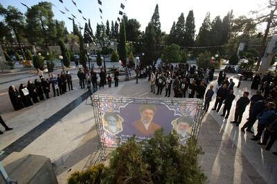  اهالی فرهنگ و هنر فارس با رهبر انقلاب بیعت کردند