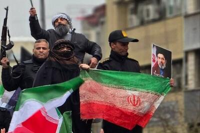  ایران ایستاده است/هیچ‌چیزی نمی‌تواند پرچم خونین این‌ملت را پایین بیاورد