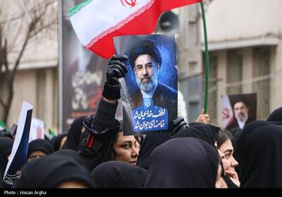  بیعت جامعه بانوان ورزشکار کردستان با رهبر انقلاب - تسنیم