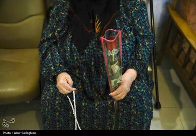  راهنمای کمک به سالمندان دچار ناتوانایی‌های حرکتی در زمان بحران - تسنیم