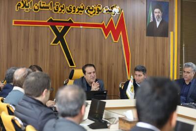  وحدت مردم و مسئولان، رمز عبور از بحران‌های اقتصادی و امنیتی است