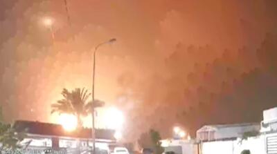  لحظه اصابت پهپاد انتحاری به پایگاه آمریکا در بغداد