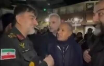  سردار رادان در جمع تجمع کنندگان تهرانی