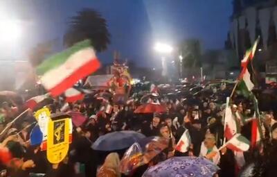  گرگانی با حضور طوفانی زیرباران توطئه‌ها را خنثی کردند