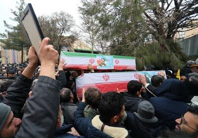  آیین وداع با پیکر 84 شهید ناوشکن «دنا» در میادین تهران برگزار می‌شود - تسنیم