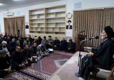  نماینده ولی فقیه در خراسان جنوبی: قانون‌شکنی خیانت به جامعه بشری است - تسنیم