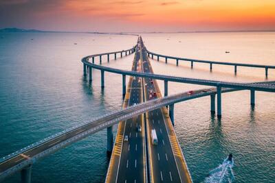  وقتی سنگ غرق می‌شود، چطور پل هزار تُنی وسط اقیانوس دوام می‌آورد؟