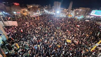  اردبیل به نور شهدا امشب هم درخشان شد/وداع اردبیلی‌ها با شهدای جنایات آمریکایی_‌صهیونی + فیلم