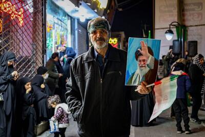  ایستادگی برای ایران | حضور زودهنگام مردم مشهد در هفدهمین شب خروش خودجوش (۲۶ اسفند ۱۴۰۴) + فیلم