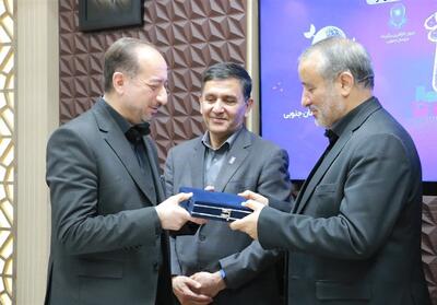  تقدیر از پژوهشگران برتر و مدیران فعال پژوهش خراسان جنوبی - تسنیم