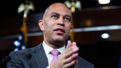  حکیم جفریز، رهبر اقلیت کنگره آمریکا: ما با دولتی مواجهیم که هیچ برنامه‌ای ندارد!