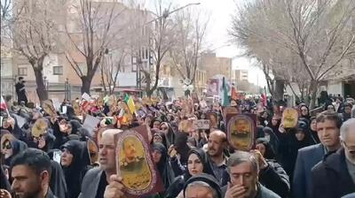  سیل جمعیت مردم شهرکرد در تشییع پیکر مطهر سرداران شهید سلیمانی و بهرامی