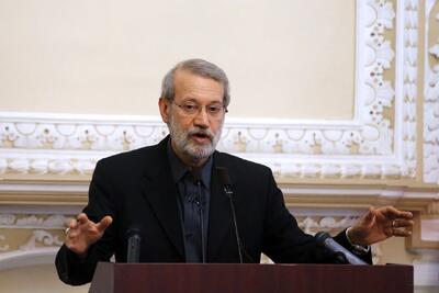  نماز متفاوت شهید لاریجانی در مسکو!