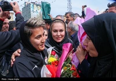  استقبال پرشور قزوین از شیرزنان ملی‌پوش فوتبال  تصاویر - تسنیم