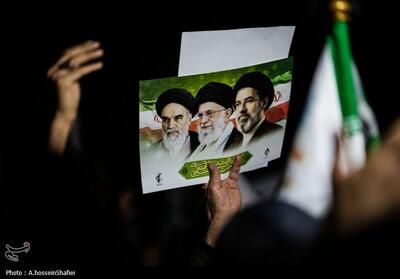  تجمع پرشور کاشانی‌ها در هجدهمین شب تجمع محکومیت شهادت امام امت تصاویر - تسنیم