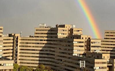  رنگین کمان تهران لحظاتی پیش از تحویل سال