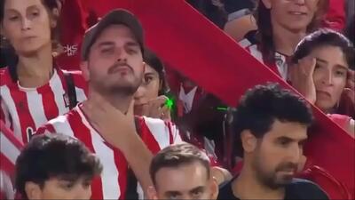  هوادار لیزرانداز شکار شد!