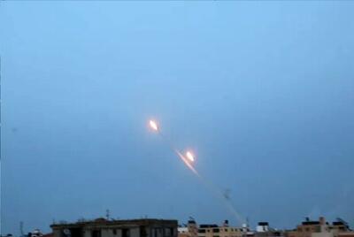  اصابت موشک‌ها به تل‌آویو/ خسارت سنگین به تاسیسات حیفا