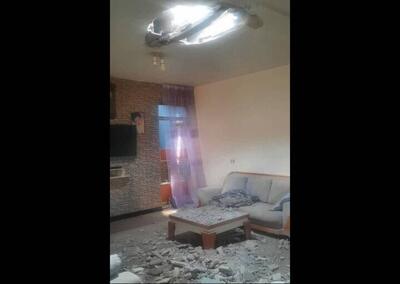  استانداری خوزستان: بمب‌های دشمن در زمین خالی اطراف مکانی در شهر اهواز سقوط کرد و تلفات جانی نداشت/ در پی حملات در اندیمشک نیز یک منطقه مسکونی آسیب‌های کلی و جزئی دیده