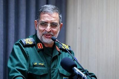 ویدئو | تشییع پیکر مطهر سردار شهید علی محمد نائینی بر روی دستان نمازگزاران