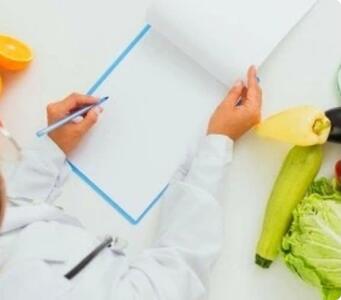  فعالیت تیم‌های تخصصی در حوزه تغذیه جامعه در شرایط جنگی