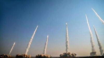   رزمندگان نیروی دریایی سپاه مخازن سوخت جنگنده‌های تروریست‌های آمریکایی - صهیونی را درهم کوبیدند+ فیلم