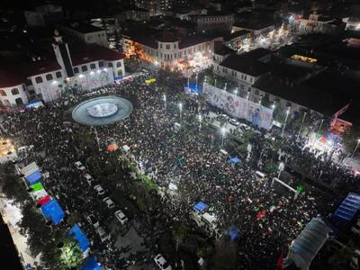  بیستمین شب قیام رشتوندان در میدان شهدای ذهاب رشت+فیلم