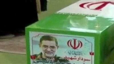  تشییع پیکر سردار نایینی بر دوش نمازگزاران تهرانی