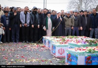  وداع جانسوز قزوینی‌ها با پیکر 8 شهید یک خانواده - تسنیم