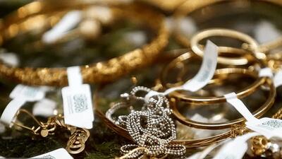  عراقی‌ها با طلاهایشان به کمک ایران و لبنان آمدند